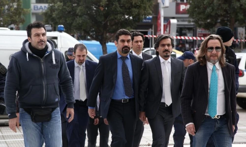 Εκτός ελέγχου η Άγκυρα: Απαιτεί τα ''κεφάλια'' των 8 στρατιωτικών που συμμετείχαν στο πραξικόπημα